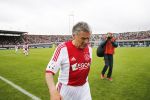 Amsterdam 3 juli 2013
Sjaak Swart 75 jaar . Hij viert dat met een wedstrijd met oud ajax spelers in het Olympisch stadion.
Peter Smulders bv