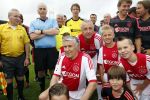 Amsterdam 3 juli 2013
Sjaak Swart 75 jaar . Hij viert dat met een wedstrijd met oud ajax spelers in het Olympisch stadion.
Peter Smulders bv