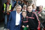 Amsterdam 3 juli 2013
Sjaak Swart 75 jaar . Hij viert dat met een wedstrijd met oud ajax spelers in het Olympisch stadion.
Peter Smulders bv
