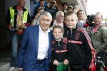 Amsterdam 3 juli 2013
Sjaak Swart 75 jaar . Hij viert dat met een wedstrijd met oud ajax spelers in het Olympisch stadion.
Peter Smulders bv
