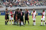 Amsterdam 3 juli 2013
Sjaak Swart 75 jaar . Hij viert dat met een wedstrijd met oud ajax spelers in het Olympisch stadion.
Peter Smulders bv