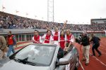 Amsterdam 3 juli 2013
Sjaak Swart 75 jaar . Hij viert dat met een wedstrijd met oud ajax spelers in het Olympisch stadion. Sjaak Swart met zijn kleinkinderen
Peter Smulders bv