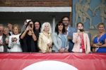 Amsterdam 3 juli 2013
Sjaak Swart 75 jaar . Hij viert dat met een wedstrijd met oud ajax spelers in het Olympisch stadion. familie vrouw en kinderen Sjaak
Peter Smulders bv