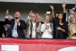 Amsterdam 3 juli 2013
Sjaak Swart 75 jaar . Hij viert dat met een wedstrijd met oud ajax spelers in het Olympisch stadion. familie vrouw en kinderen Sjaak
Peter Smulders bv