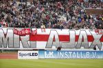 Amsterdam 3 juli 2013
Sjaak Swart 75 jaar . Hij viert dat met een wedstrijd met oud ajax spelers in het Olympisch stadion.
Peter Smulders bv