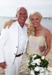 ibiza 12 juli 2013
Jan Reus en Sonja Bakker trouwen bij strandtent Sa Flama op ibiza alle 5 hun kinderen inclusief Bram zijn natuurlijk aanwezig.
Peter Smulders bv