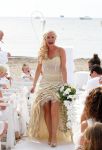 ibiza 12 juli 2013
Jan Reus en Sonja Bakker trouwen bij strandtent Sa Flama op ibiza alle 5 hun kinderen inclusief Bram zijn natuurlijk aanwezig.
Peter Smulders bv