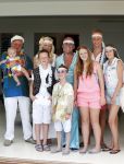 ibiza 14 juli 2013
Jan Reus en Sonja bakker gefotografeerd in hun villa met hun kinderen en opa.
Peter Smulders bv