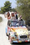 ibiza 14 juli 2013
Jan Reus en Sonja bakker gefotografeerd in hun villa met hun kinderen en opa.
Peter Smulders bv