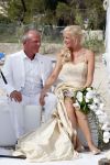 ibiza 12 juli 2013
Jan Reus en Sonja Bakker trouwen bij strandtent Sa Flama op ibiza alle 5 hun kinderen inclusief Bram zijn natuurlijk aanwezig.
Peter Smulders bv