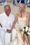 ibiza 12 juli 2013
Jan Reus en Sonja Bakker trouwen bij strandtent Sa Flama op ibiza alle 5 hun kinderen inclusief Bram zijn natuurlijk aanwezig.
Peter Smulders bv