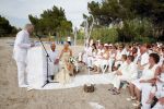 ibiza 12 juli 2013
Jan Reus en Sonja Bakker trouwen bij strandtent Sa Flama op ibiza alle 5 hun kinderen inclusief Bram zijn natuurlijk aanwezig.
Peter Smulders bv