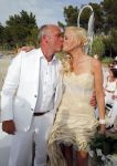ibiza 12 juli 2013
Jan Reus en Sonja Bakker trouwen bij strandtent Sa Flama op ibiza alle 5 hun kinderen inclusief Bram zijn natuurlijk aanwezig.
Peter Smulders bv