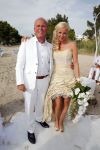 ibiza 12 juli 2013
Jan Reus en Sonja Bakker trouwen bij strandtent Sa Flama op ibiza alle 5 hun kinderen inclusief Bram zijn natuurlijk aanwezig.
Peter Smulders bv