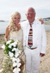 ibiza 12 juli 2013
Jan Reus en Sonja Bakker trouwen bij strandtent Sa Flama op ibiza alle 5 hun kinderen inclusief Bram zijn natuurlijk aanwezig.
Peter Smulders bv