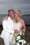ibiza 12 juli 2013
Jan Reus en Sonja Bakker trouwen bij strandtent Sa Flama op ibiza alle 5 hun kinderen inclusief Bram zijn natuurlijk aanwezig.
Peter Smulders bv