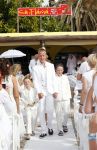 ibiza 12 juli 2013
Jan Reus en Sonja Bakker trouwen bij strandtent Sa Flama op ibiza alle 5 hun kinderen inclusief Bram zijn natuurlijk aanwezig.
Peter Smulders bv