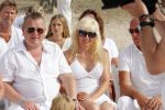 ibiza 12 juli 2013
Jan Reus en Sonja Bakker trouwen bij strandtent Sa Flama op ibiza alle 5 hun kinderen inclusief Bram zijn natuurlijk aanwezig.
Peter Smulders bv