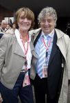 Amsterdam 3 juli 2013
Sjaak Swart 75 jaar . Hij viert dat met een wedstrijd met oud ajax spelers in het Olympisch stadion. Tony Eyk met vrouw
Peter Smulders bv