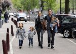 Amsterdam 27 juni 2013
Toriya Vaughan Haoud en haar man Greg Vaughan met hun kinderen op vakantie in Amsterdam.
Peter Smulders bv