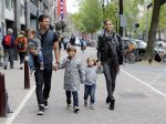 Amsterdam 27 juni 2013
Toriya Vaughan Haoud en haar man Greg Vaughan met hun kinderen op vakantie in Amsterdam.
Peter Smulders bv