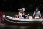Vreeland 7 juli 2013
Wendy v Dijk en Erland Galjaard aan het varen op de vecht met hun dochter Lizzy Erland zijn dochter en vrienden.
Peter Smulders bv
