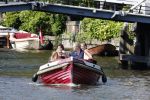 Vreeland 7 juli 2013
Wendy v Dijk en Erland Galjaard aan het varen op de vecht met hun dochter Lizzy Erland zijn dochter en vrienden.
Peter Smulders bv