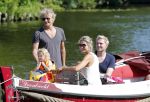 Vreeland 7 juli 2013
Wendy v Dijk en Erland Galjaard aan het varen op de vecht met hun dochter Lizzy Erland zijn dochter en vrienden.
Peter Smulders bv