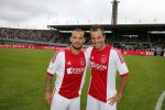Amsterdam 3 juli 2013
Sjaak Swart 75 jaar . Hij viert dat met een wedstrijd met oud ajax spelers in het Olympisch stadion. Rafael v d Vaart en Wesley Sneijder
Peter Smulders bv