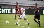 Amsterdam 3 juli 2013
Sjaak Swart 75 jaar . Hij viert dat met een wedstrijd met oud ajax spelers in het Olympisch stadion.
Peter Smulders bv