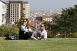 istanbul 22 mei 2013
Wesley Sneijder en zijn vrouw Yolanthe Sneijder Cabau met hun hond voor hun huis in Istanbul
Peter Smulders bv