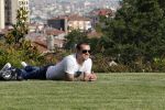 istanbul 22 mei 2013
Wesley Sneijder en zijn vrouw Yolanthe Sneijder Cabau met hun hond voor hun huis in Istanbul
Peter Smulders bv