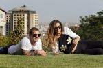 istanbul 22 mei 2013
Wesley Sneijder en zijn vrouw Yolanthe Sneijder Cabau met hun hond voor hun huis in Istanbul
Peter Smulders bv
