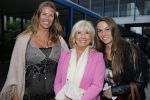 Amsterdam 3 juli 2013
Sjaak Swart 75 jaar . Hij viert dat met een wedstrijd met oud ajax spelers in het Olympisch stadion. Willeke Alberti met dochter Danielle van t schip en kleindochter
Peter Smulders bv