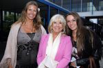 Amsterdam 3 juli 2013
Sjaak Swart 75 jaar . Hij viert dat met een wedstrijd met oud ajax spelers in het Olympisch stadion. Willeke Alberti met dochter Danielle van t schip en kleindochter
Peter Smulders bv