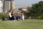 istanbul 22 mei 2013
Wesley Sneijder en zijn vrouw Yolanthe Sneijder Cabau met hun hond voor hun huis in Istanbul
Peter Smulders bv
