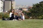 istanbul 22 mei 2013
Wesley Sneijder en zijn vrouw Yolanthe Sneijder Cabau met hun hond voor hun huis in Istanbul
Peter Smulders bv