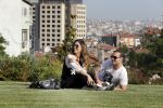 istanbul 22 mei 2013
Wesley Sneijder en zijn vrouw Yolanthe Sneijder Cabau met hun hond voor hun huis in Istanbul
Peter Smulders bv
