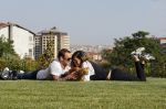 istanbul 22 mei 2013
Wesley Sneijder en zijn vrouw Yolanthe Sneijder Cabau met hun hond voor hun huis in Istanbul
Peter Smulders bv