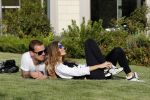 istanbul 22 mei 2013
Wesley Sneijder en zijn vrouw Yolanthe Sneijder Cabau met hun hond voor hun huis in Istanbul
Peter Smulders bv