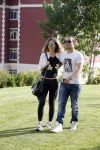 istanbul 22 mei 2013
Wesley Sneijder en zijn vrouw Yolanthe Sneijder Cabau met hun hond voor hun huis in Istanbul
Peter Smulders bv