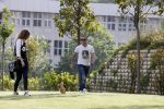 istanbul 22 mei 2013
Wesley Sneijder en zijn vrouw Yolanthe Sneijder Cabau met hun hond voor hun huis in Istanbul
Peter Smulders bv