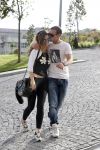 istanbul 22 mei 2013
Wesley Sneijder en zijn vrouw Yolanthe Sneijder Cabau met hun hond voor hun huis in Istanbul
Peter Smulders bv