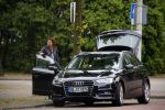 Amsterdam 13 juni 2015
Amanda Beekman haalt haar kinderen op bij ex man Martijn Krabbe.