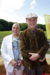 Amsterdam 10 juni 2015
Premiere Apenstreken bij kinderboederij in amsterdamse bos met oa Yvon Jaspers en Kim Lian v d Meij. Arjan Ederveen met partner