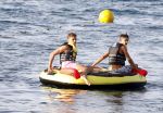ibiza 5 augustus 2015
Lilly Becker en haar zoon en de zonen van Boris Becker op het strand van Cala Bassa