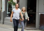 Amsterdam 12 augustus 2015 
Chantal Janzen met haar man Marco op de cornelis schuytstraat