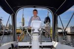 Sneek, 2 Augustus 2015
Rintje Ritsma met zijn vriendin Youandi Mazeland en haar zoon Clemens
met hun boot de Bluefin