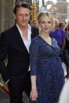 Amsterdam 14 juli 2015  
Premiere de Reunie in Tuschinski met in de hoofdrollen Daan Schuurmans en Thekla Reuten.
Thekla is zwanger en haar vriend Gijs Naber is er ook alsmede de zwangere Bracha v Doesburgh.