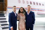 Schiphol OOst 18 juni 2015
Presentatie cast the bodyguard met in de hoofdrollen Romy Monteiro Carolina Dijkhuizen Mark v Eeuwen en Dave Mantel. Albert Verlinde is de producent namens Stage entertainment.
Ze arriveren in het nieuwe prive vliegtuig van John de Mol op schiphol OOst